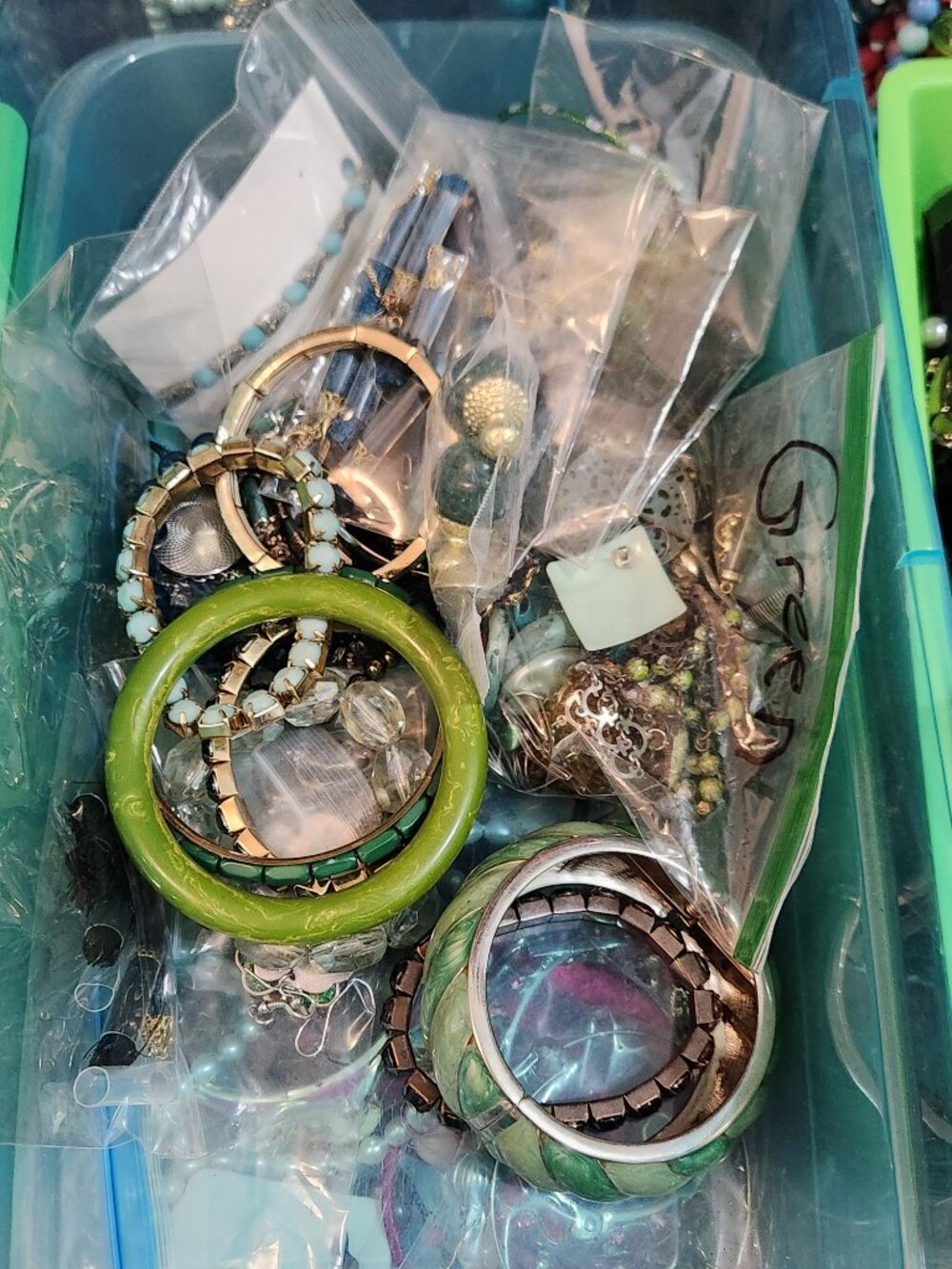 2 lbs bulk WEARABLE jewelry mixed lot | Grab Bag | Costume | Mystery - Picture 6 of 6